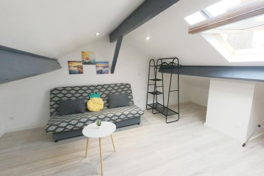 Atypique T1 Duplex - Wifi .Parking .Proche .Gare Διαμέρισμα Σεν-Κεντέν Εξωτερικό φωτογραφία