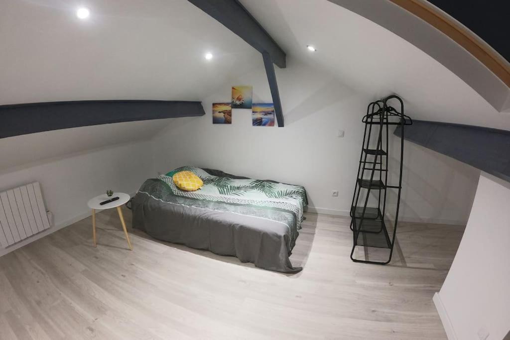 Atypique T1 Duplex - Wifi .Parking .Proche .Gare Διαμέρισμα Σεν-Κεντέν Εξωτερικό φωτογραφία