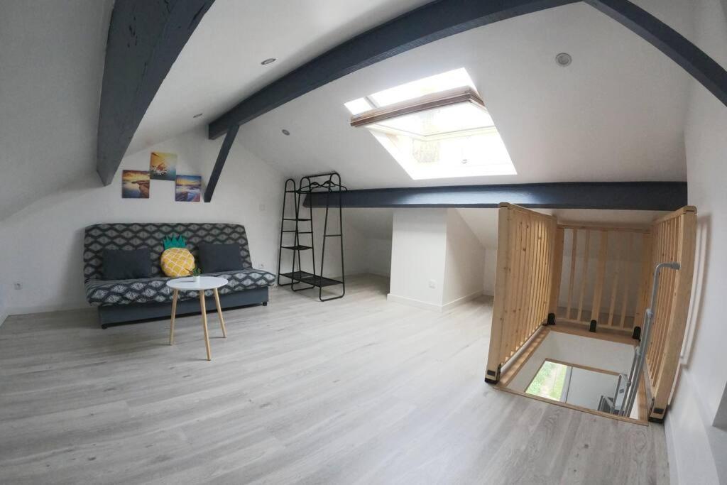 Atypique T1 Duplex - Wifi .Parking .Proche .Gare Διαμέρισμα Σεν-Κεντέν Εξωτερικό φωτογραφία