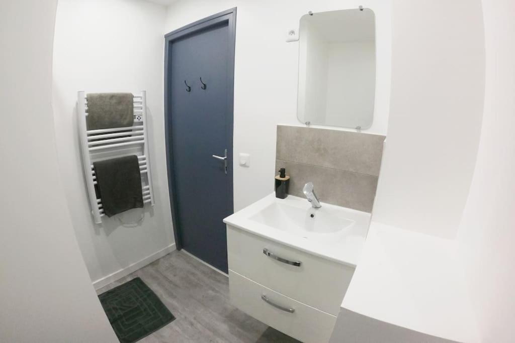 Atypique T1 Duplex - Wifi .Parking .Proche .Gare Διαμέρισμα Σεν-Κεντέν Εξωτερικό φωτογραφία